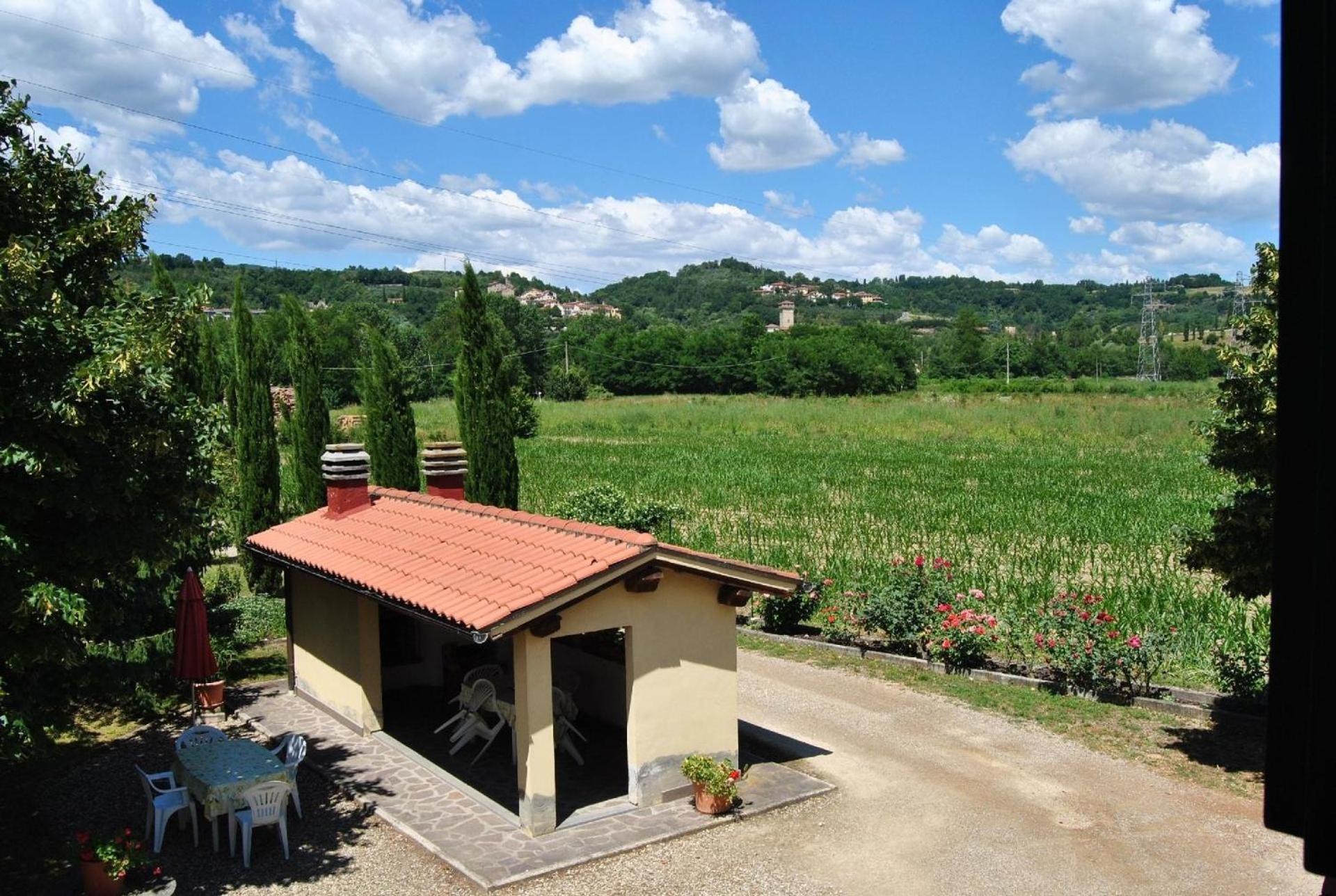 Charmantes Ferienhaus In Piani Della Rugginosa Mit Grossem Garten Reggello Exterior photo